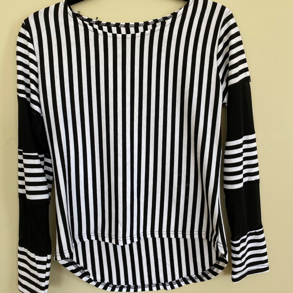 Women’s shirt